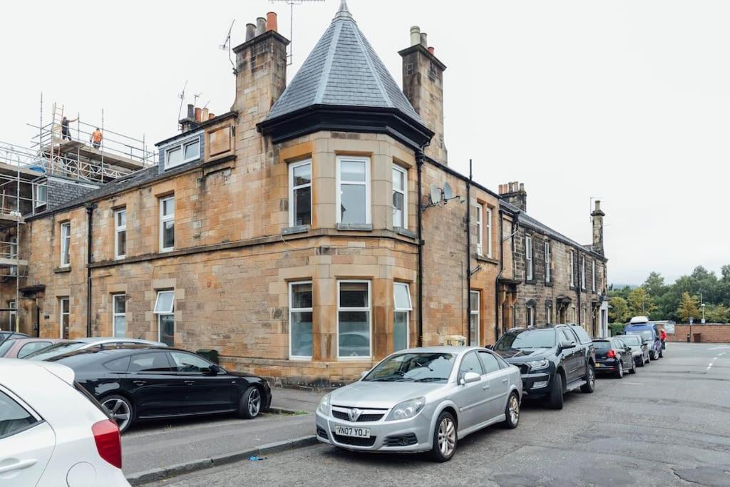 Stylish Stirling Apartment - Free Parking ภายนอก รูปภาพ