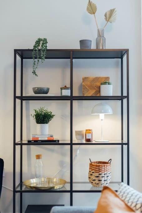 Stylish Stirling Apartment - Free Parking ภายนอก รูปภาพ